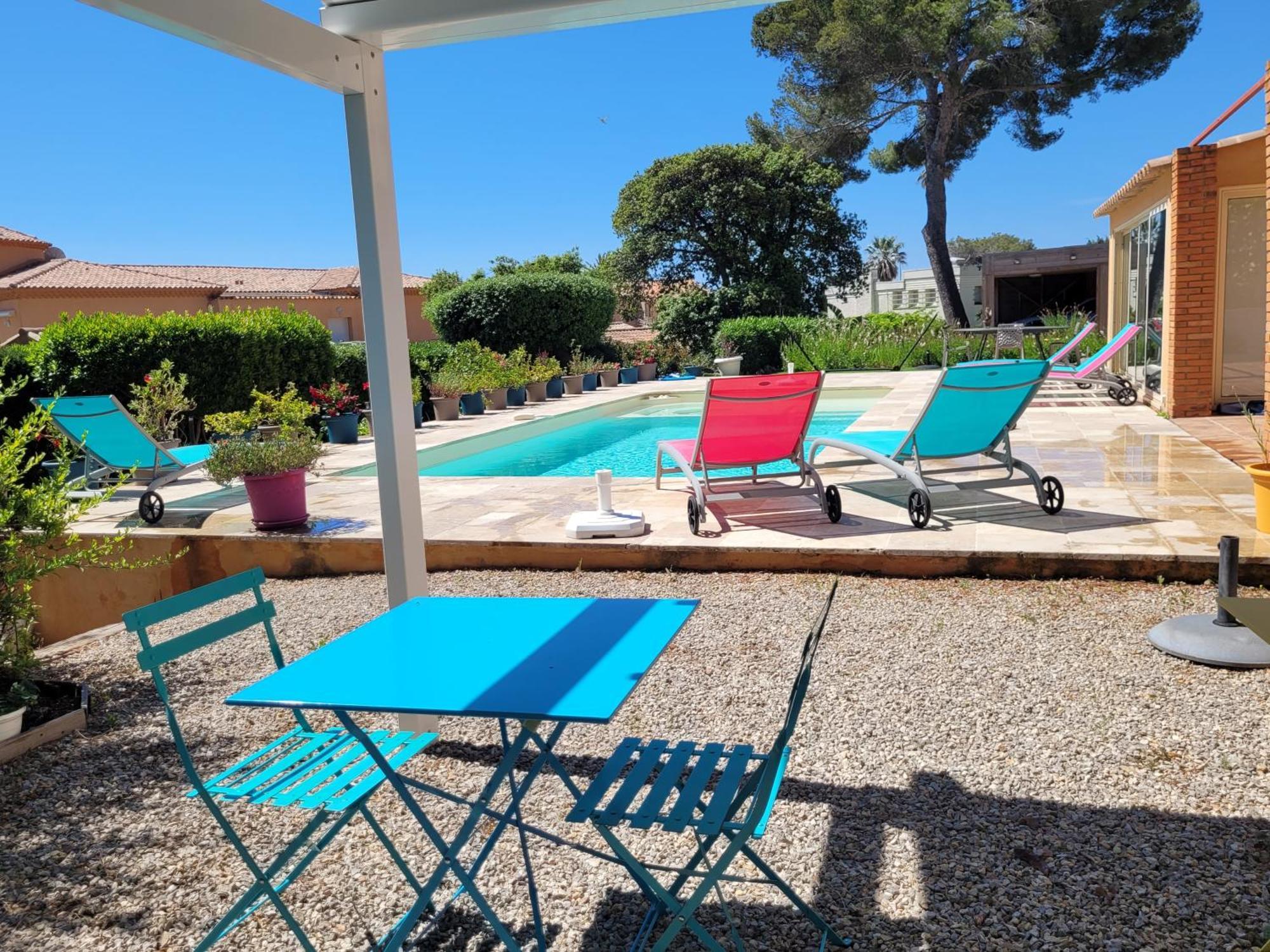 Esmeralda Adults Only Guest house