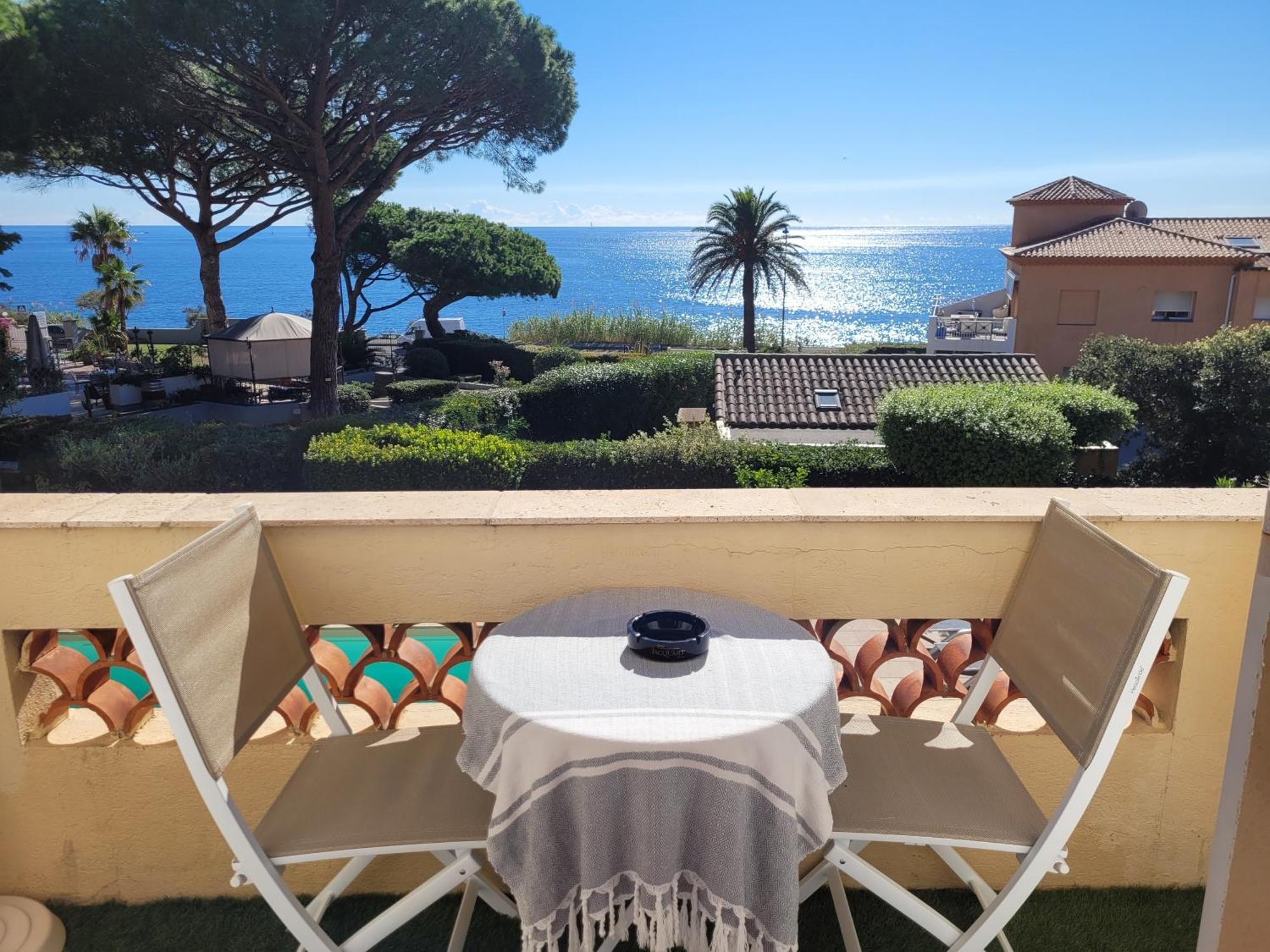 Esmeralda Adults Only Guest house