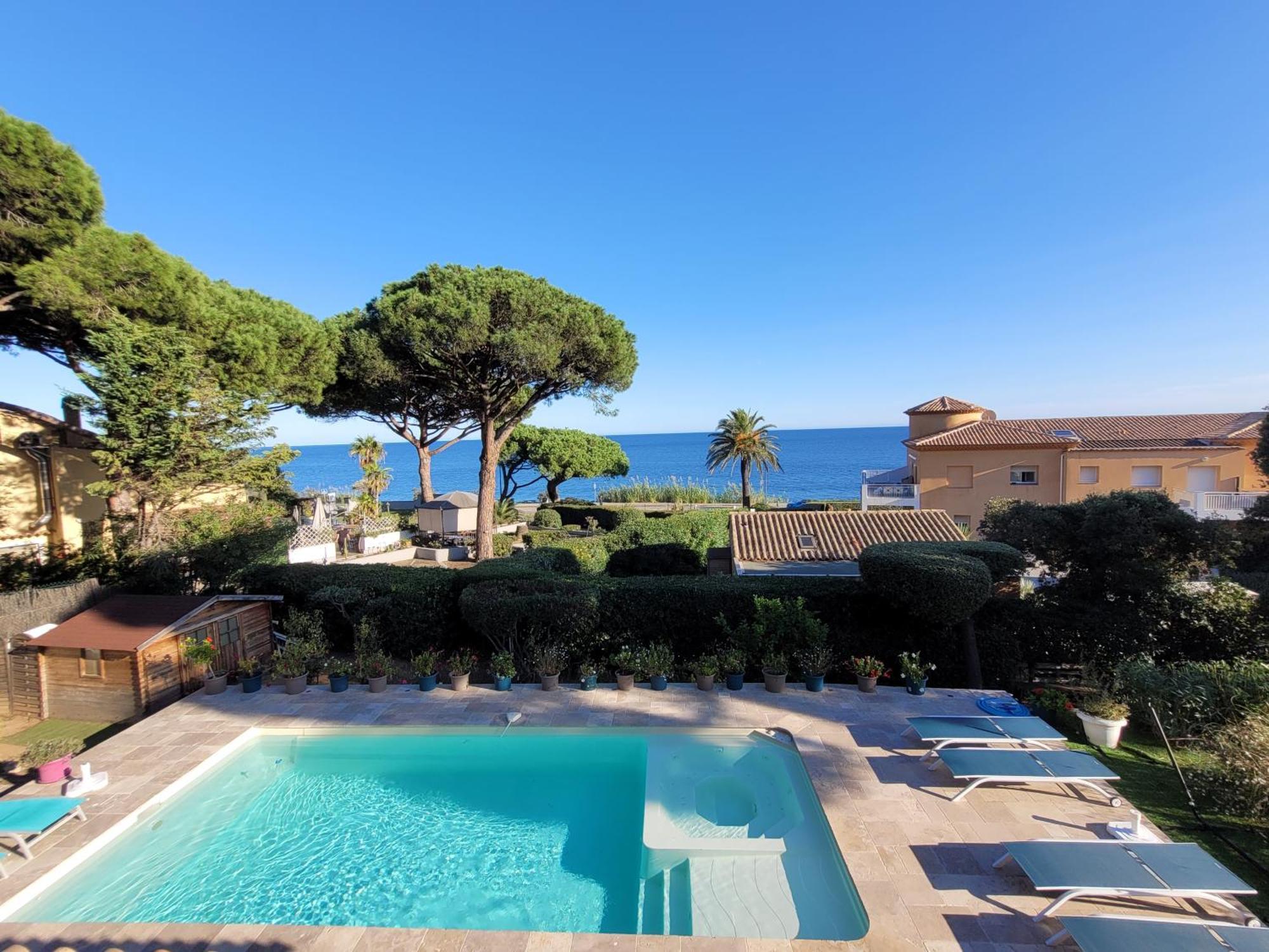Esmeralda Adults Only Guest house *